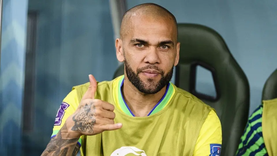 Dani Alves, antes de ser detenido, negó presunta agresión sexual: 'Lo siento, pero no sé quién es ella'