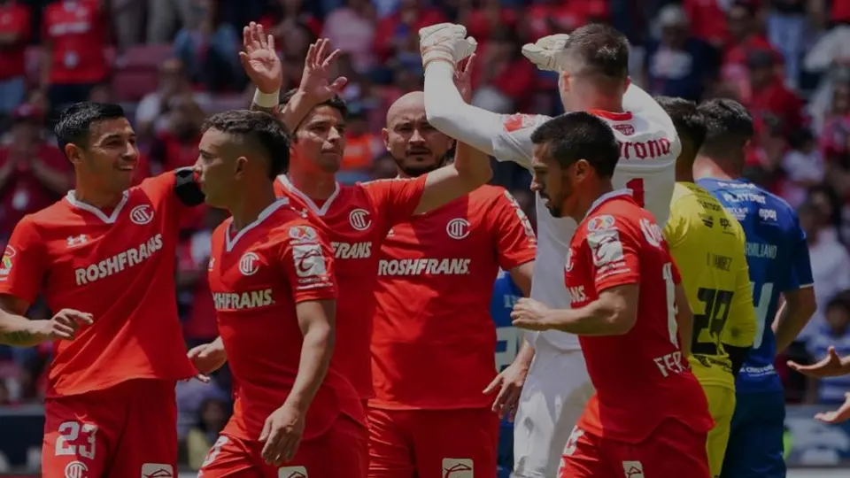 Toluca golea a Necaxa y amarra su boleto directo a Cuartos de Final
