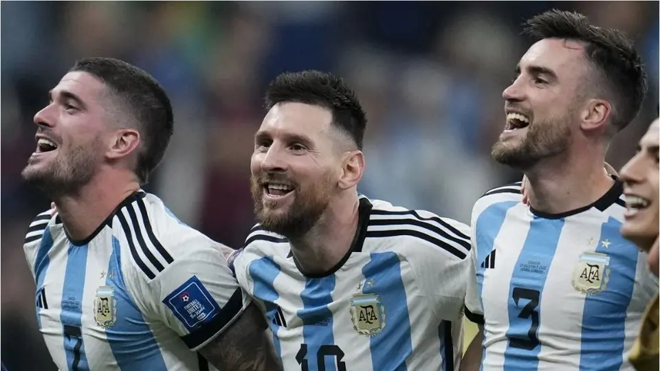 Nico Tagliafico confesó que un jugador de Polonia le pidió no atacar más