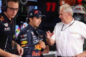 Helmut Marko: 'Checo no estableció tiempos consistentes en Prácticas 1 y 2'
