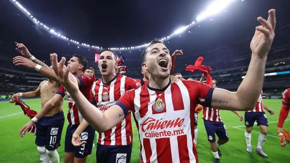 Chivas sorprende al anunciar seis refuerzos de cara a la pretemporada del Apertura 2023