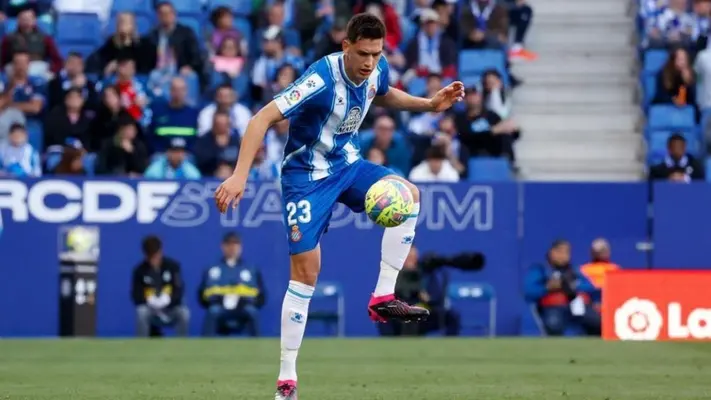 DT del Espanyol confía en que César Montes jugará en Segunda División de España