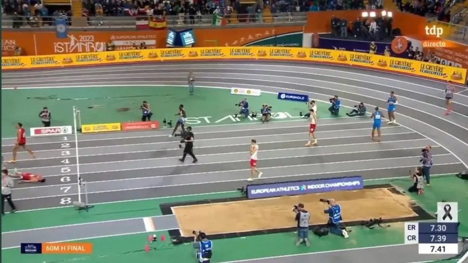 Quique Llopis sufre tremenda caída y este fue el gesto antideportivo del campeón europeo