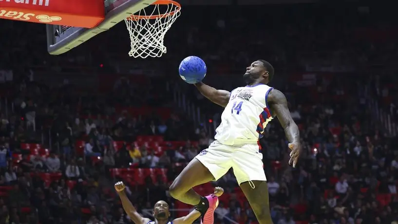 NBA: DK Metcalf enseña sus habilidades de basquetbol en el All Star Celebrity Game