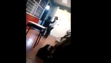 Alumna de secundaria en Guanajuato amenazó a maestra con unas tijeras
