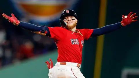 Red Sox corta racha de nueve derrotas ante Blue Jays con gran exhibición de Alex Verdugo