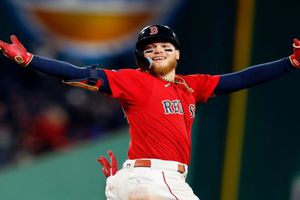 Red Sox corta racha de nueve derrotas ante Blue Jays con gran exhibición de Alex Verdugo