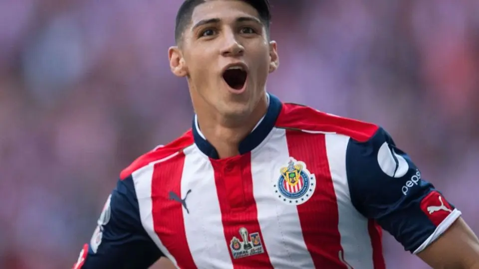 Chivas: Alan Pulido está cerca de ser fichado por el equipo tras haber llegado a un acuerdo