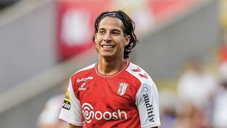 Diego Lainez se vuelve a quedar fuera de la convocatoria del Braga