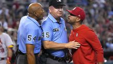 MLB: Grandes Ligas revisa incidente entre umpire y manager de Cardinals