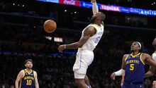 NBA: Lakers vencen 124-111 a Warriors tras parón por Juego de Estrellas