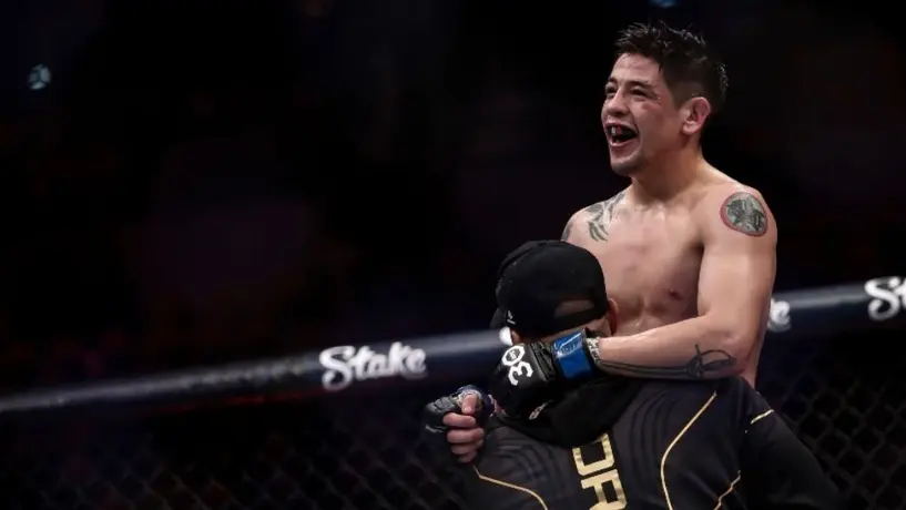 Brandon Moreno tras ganar su titulo de UFC: "Una disculpa pero ¡Viva México Perros!"