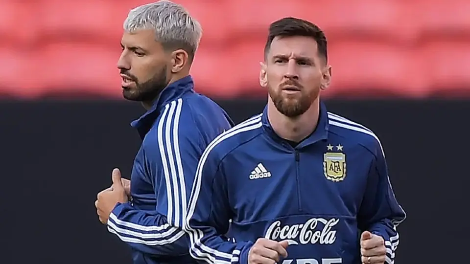 Kun Agüero dejó abierta la posibilidad de que Messi esté en la Kings League