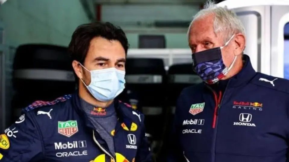 Helmut Marko 'explota' contra Checo Pérez y lo culpa por su accidente en Australia: "Estaba inseguro"