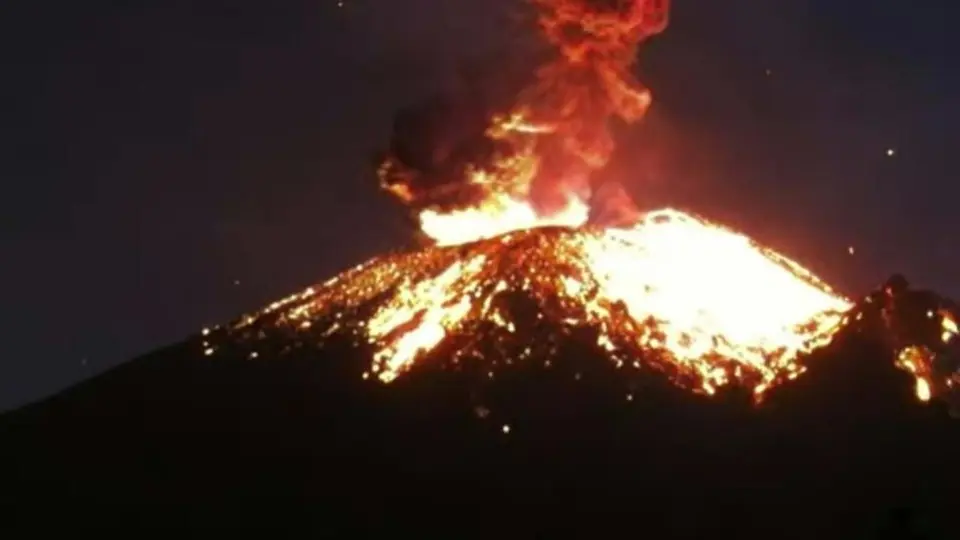Volcán Popocatépetl explotó y expulsó material incandescente; hay alerta amarilla