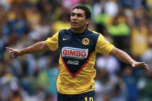 Salvador Cabañas estuvo en la foto de las Águilas del América previo al juego ante Xolos