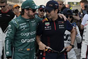 Checo Pérez y Red Bull se volvieron a burlar de los Aston Martin por 'copiones'
