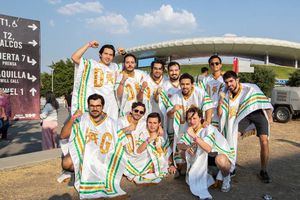 La 'Canelomanía' se hace presente en el Estadio Akron previo a la Canelo vs Ryder