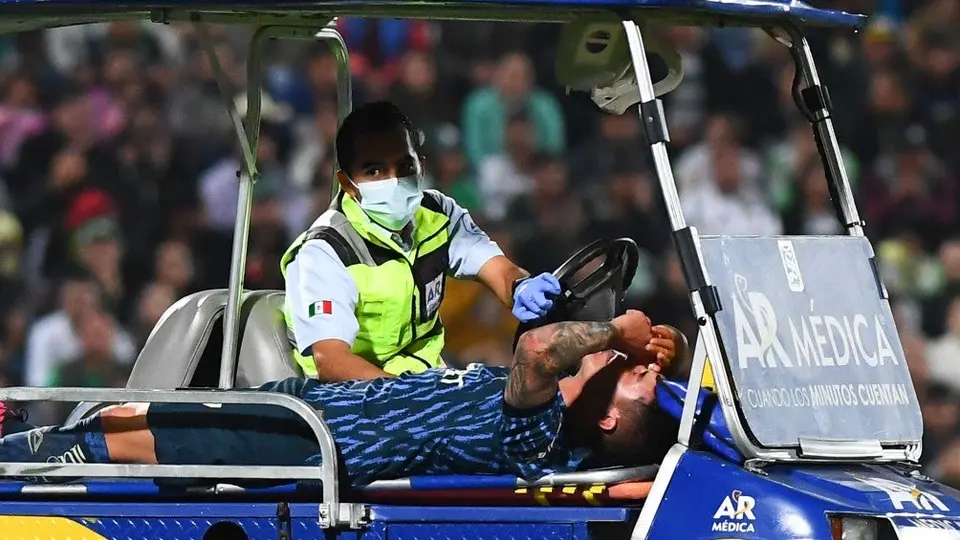 América: Tano Ortiz, entre Roger Martínez y Brian Rodríguez para reemplazar a Zendejas