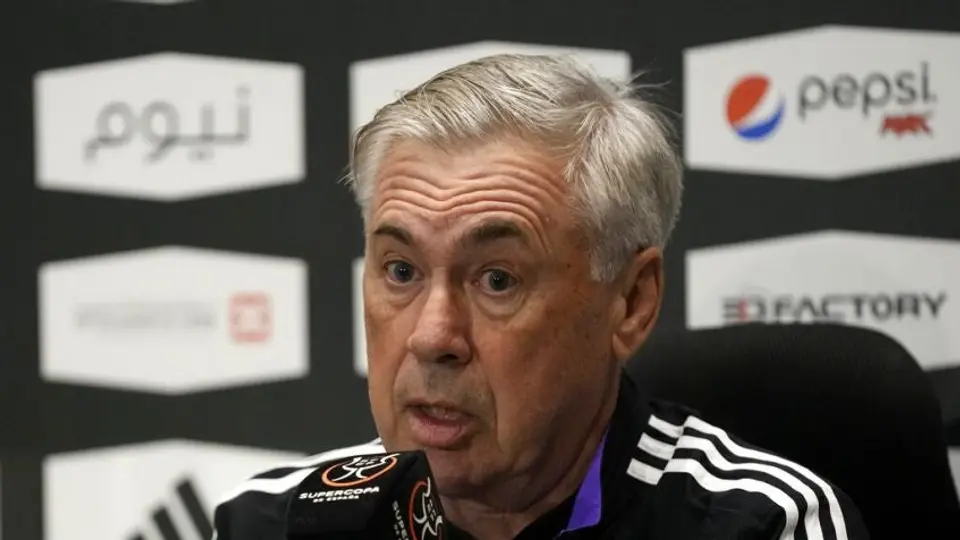 Florentino Pérez asegura la continuidad de Carlo Ancelotti en el Real Madrid