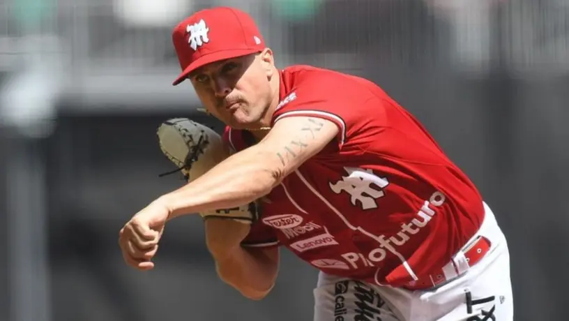 Roberto Espinoza, coach de pitcheo de Diablos Rojos: 'Se están ajustando los lanzamientos'