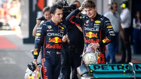 Padre de Checo Pérez niega que Red Bull sabotee al piloto mexicano