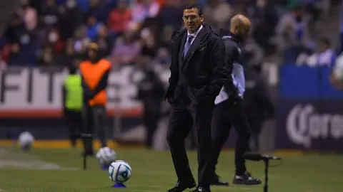 Erik Lira sobre el interinato de Joaquín Moreno en Cruz Azul: "No hay mejor bombero que él"