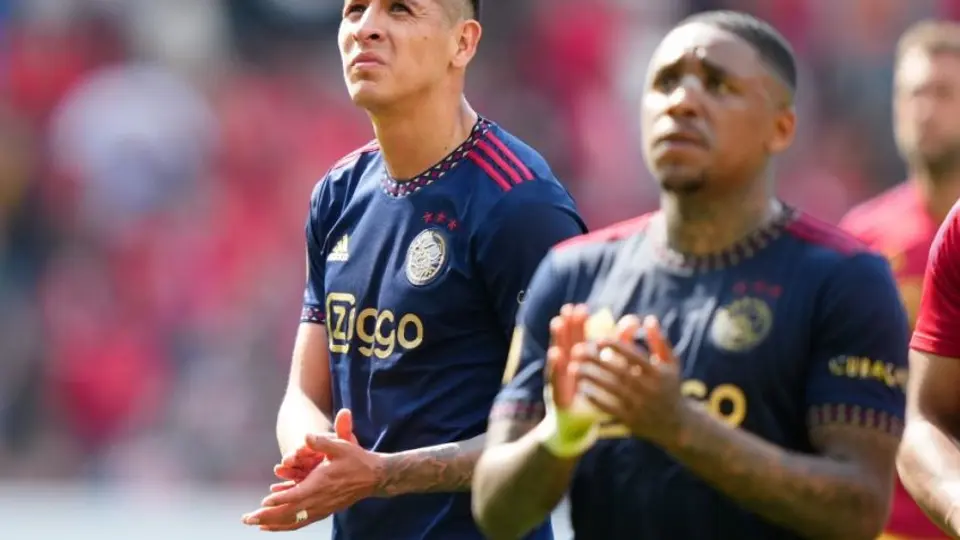Edson Álvarez se equivocó en el último partido y el Ajax se quedó sin Champions League