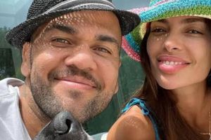 Esposa de Dani Alves, Joana Sanz, borra fotos con el brasileño en Instagram