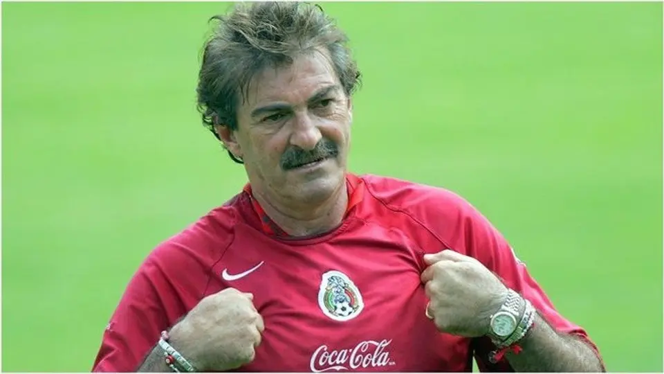 Selección Mexicana: Hace 20 años le arrebató al Toluca a La Volpe; Hoy repite la dosis a Tigres con Cocca