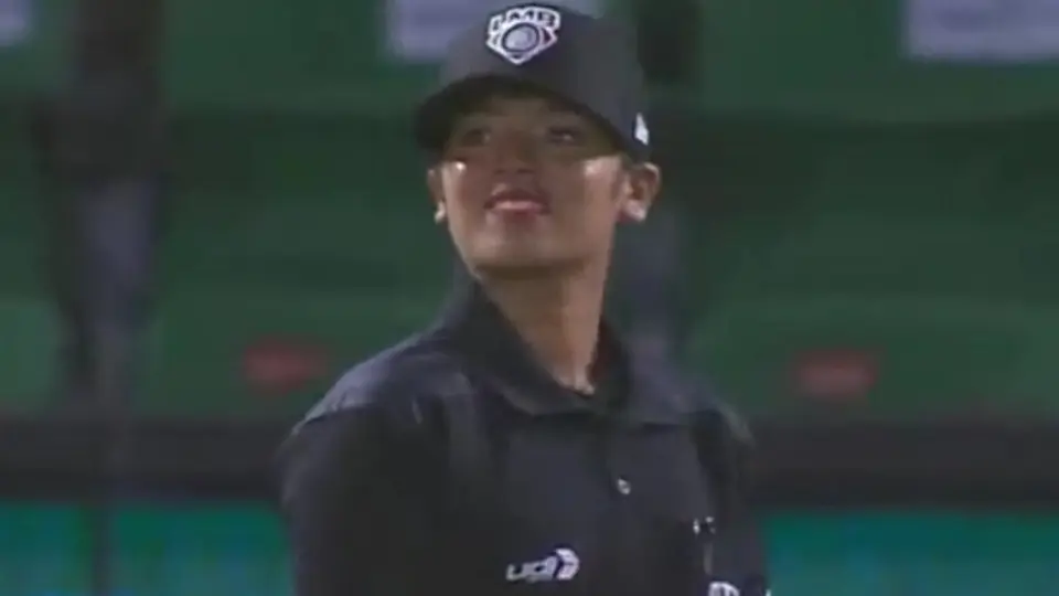 Julissa Iriarte, umpire de LMB, rompe en llanto al ver mensaje de su hija en Día de las Madres