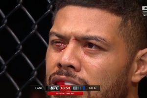 UFC: Justin Tafa casi pierde un ojo tras golpe de Austen Lane y la pelea se detiene