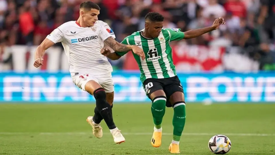 Sevilla y Betis empatan sin goles en el Gran Derbi de Sevilla