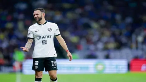 Layún publicó misterioso mensaje que causó controversia entre fans de América: 'Lindo mientras duró'