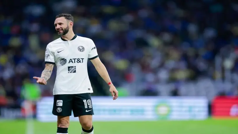 Layún publicó misterioso mensaje que causó controversia entre fans de América: 'Lindo mientras duró'