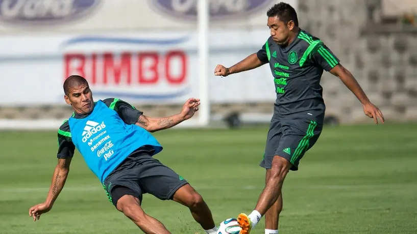 Carlos Salcido recuerda cuando, junto con HH, dejaron en calzones a Marco Fabián