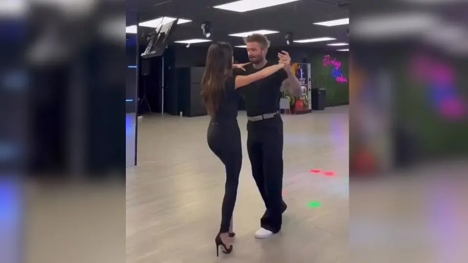 David y Victoria Beckham 'sacan los prohibidos' en sus clases de salsa
