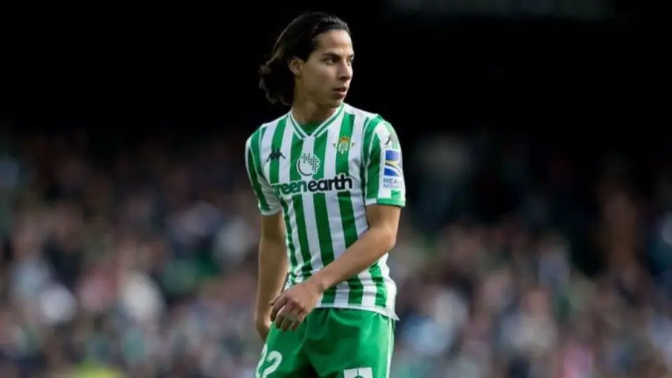 Diego Lainez se despidió de sus compañeros del Real Betis