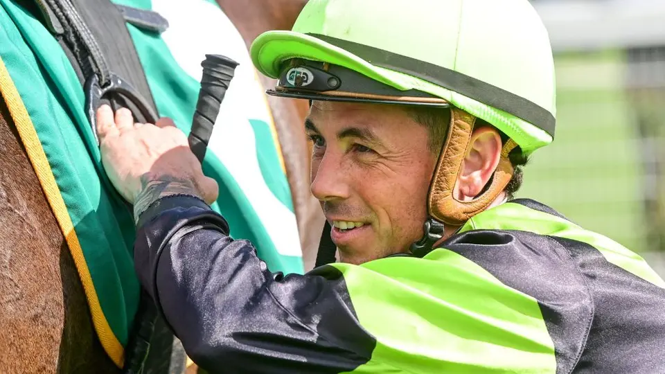 Jinete australiano falleció al caer de su caballo durante una carrera