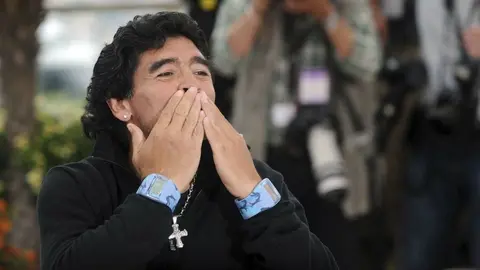 Hackean cuenta de Facebook de Diego Armando Maradona