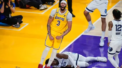 NBA: Lakers aplastó a Grizzlies y consiguen pase a segunda fase de Playoffs
