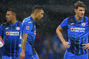 Santi Giménez envía mensaje emotivo a Cata Domínguez por su salida de Cruz Azul