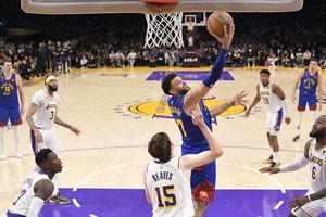 Denver vuelve a ganar y está a un juego de llegar a las Finales de la NBA