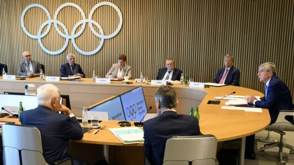 Juegos Olímpicos: Dan luz verde a atletas rusos y bielorrusos tras Guerra de Ucrania