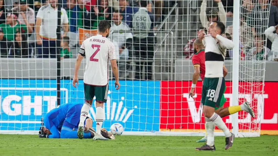 Selección Mexicana: Luis Ángel Malagón hizo un oso monumental y regala gol a Camerún