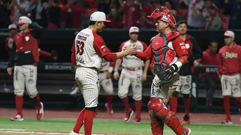 Diablos Rojos del México llegaron a 100 victorias en el Harp Helú