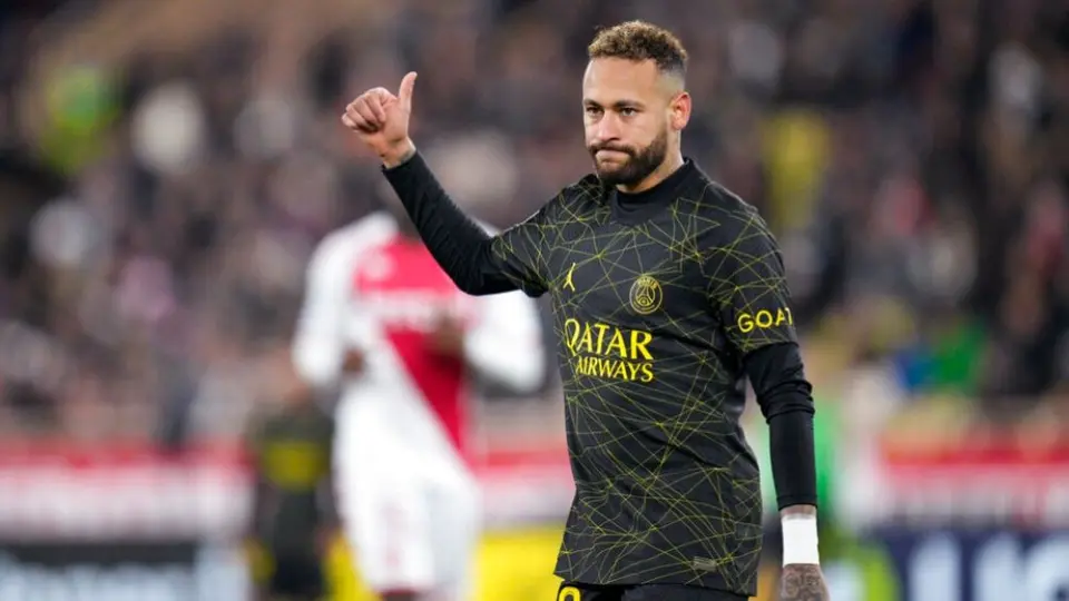 PSG: Neymar, nuevamente en lista de transferibles, según prensa europea