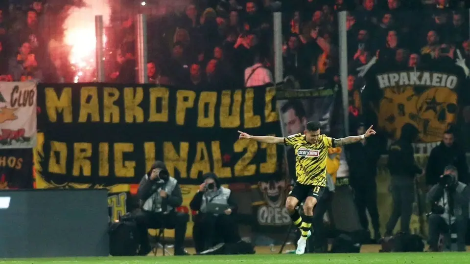 Orbelin Pineda y Aek Atenas retomaron la punta del campeonato griego al ganar ante OFI Creta