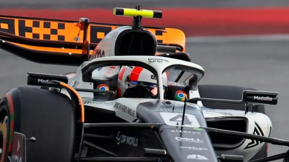 Lando Norris protagonizó divertido momento al enterarse que será tercero en la parrilla