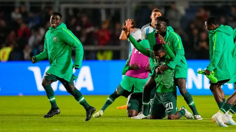Nigeria se burla de eliminación de Argentina con polémico gesto a la afición